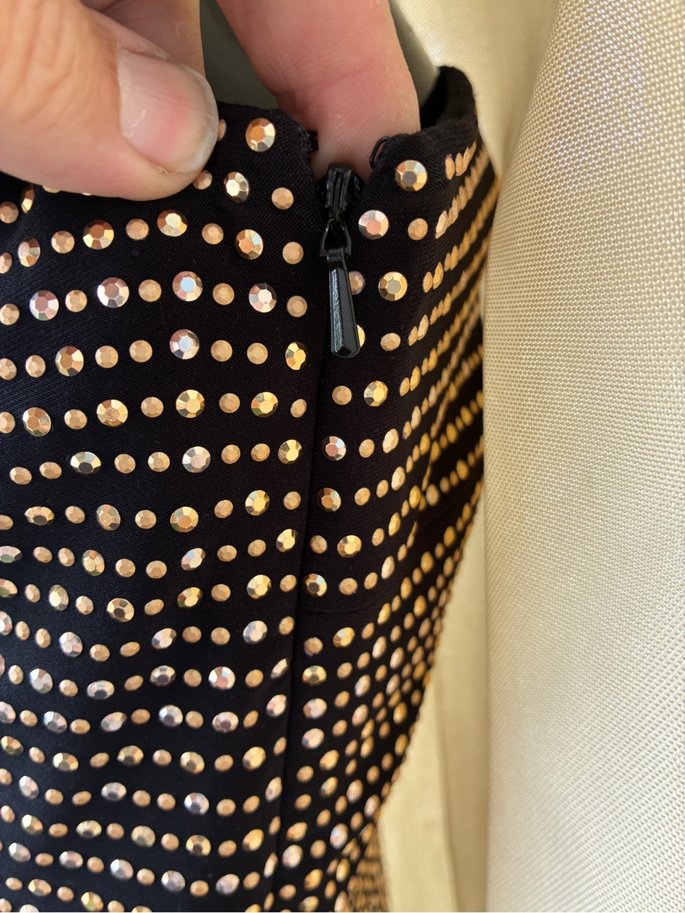 NWT Cache Size 6 One Shoulder Black and Gold Dress - Picture 6 of 12